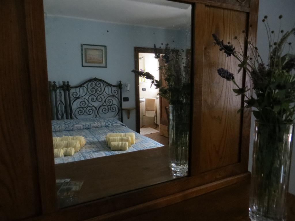La Ca' Di Sala Bed & Breakfast Margno Bilik gambar